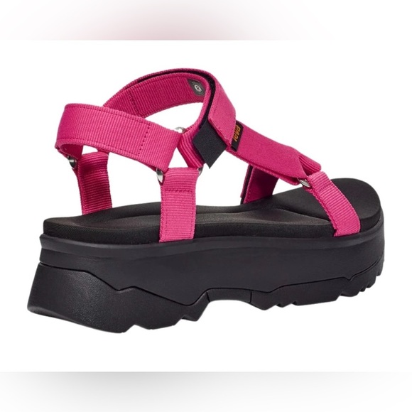 TEVA | JADITO UNIVERSAL PLATFORM CHUNKY TECH SANDAL IN FUCHSIA SIZE 8 - Picture 3 of 9